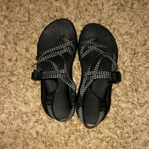 black and white toe strap chacos